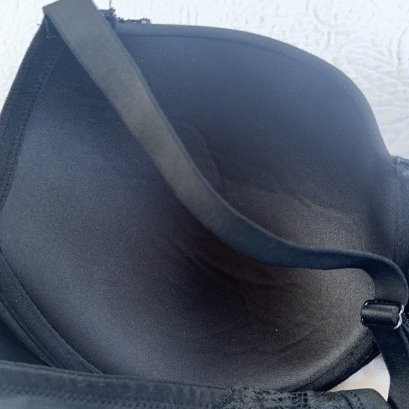 Auden Bra various sizes available - Picture 6 of 7